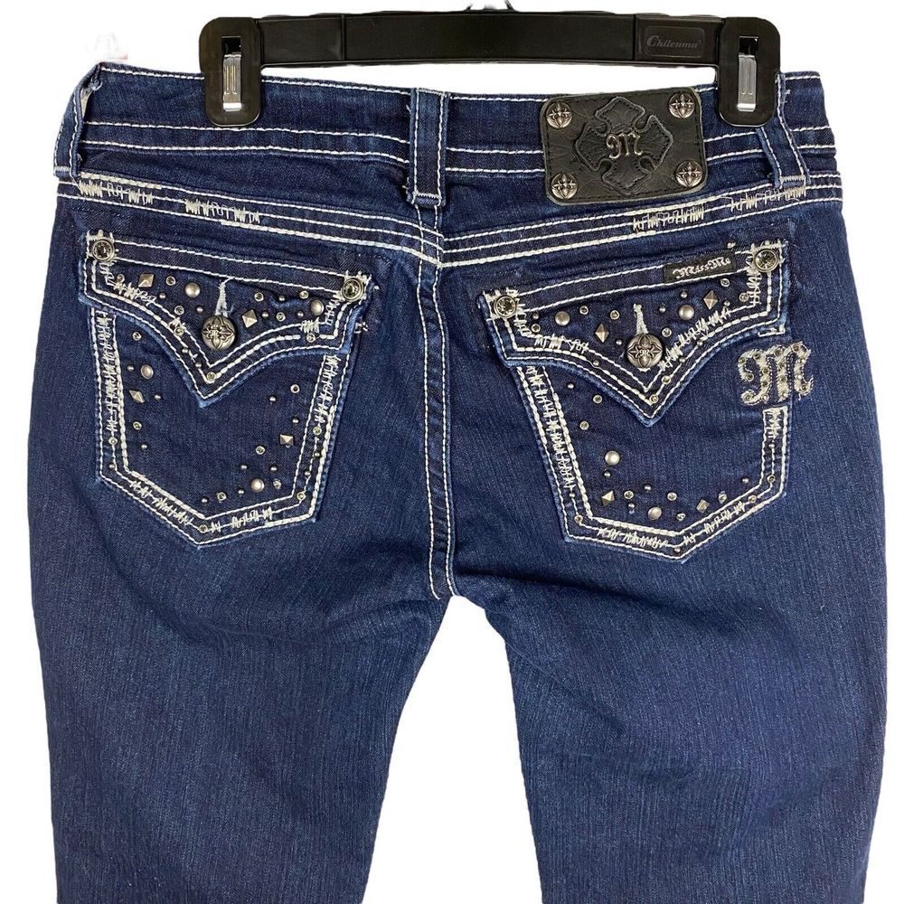 Miss Me Jeans Womens Size 28 Easy boot cut Denim Embellished Pockets - Hemmed